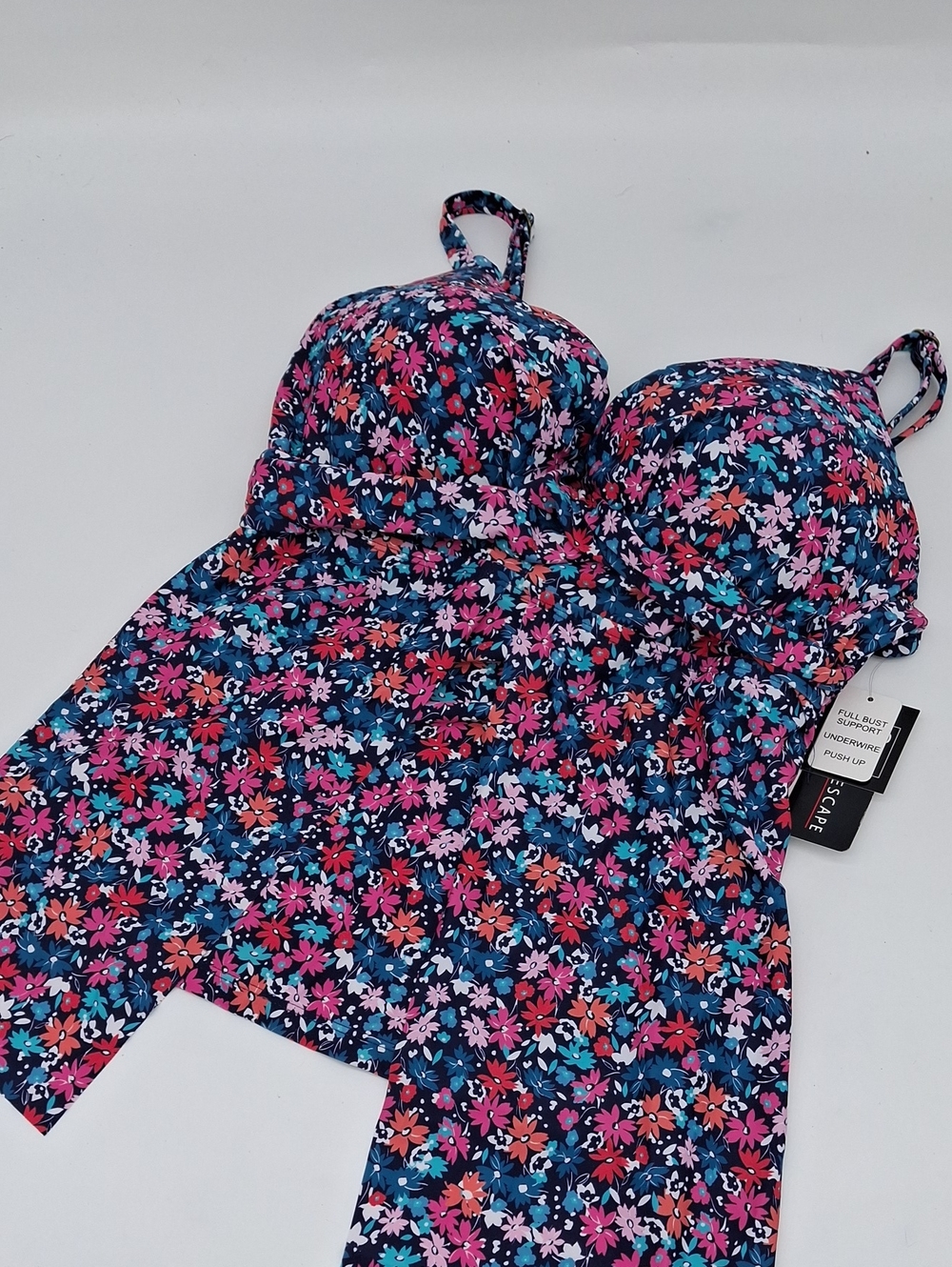 Island Escape Sail Away Gemini Underwire Tankini Top Navy 10